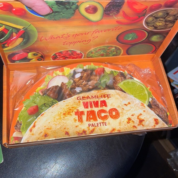 New Glamlite Viva Taco Eyeshadow palette Shrinkwrapped & Boxed 15 Shades - Picture 2 of 3